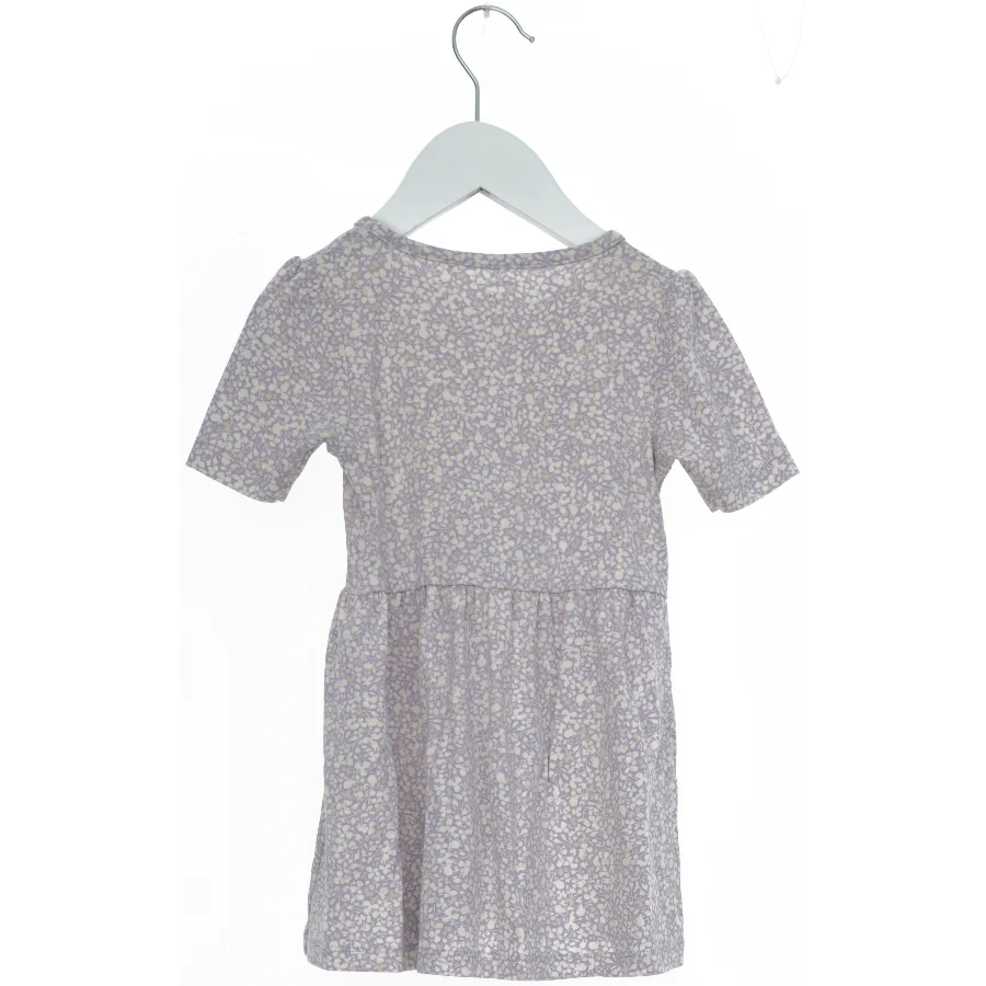 Kortærmet blomstret kjole fra Name It (str. 86)