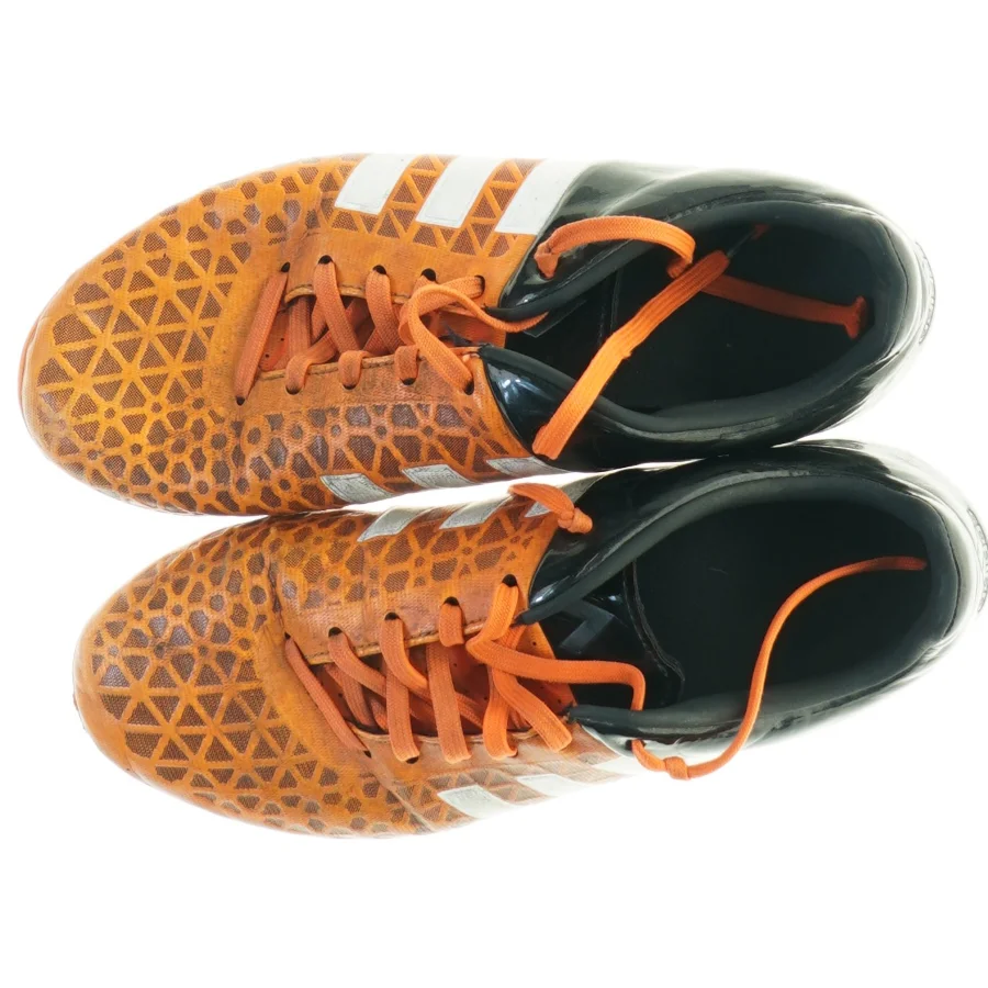 Fodboldstøvler fra Adidas (str. 37 en halv)