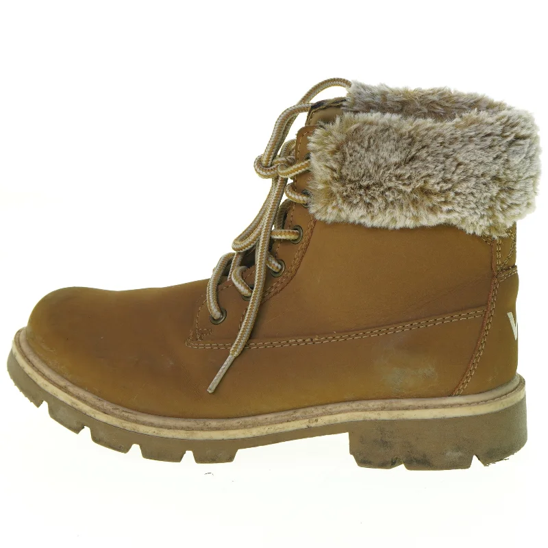 Brune vinterstøvler med foer (str. 37)