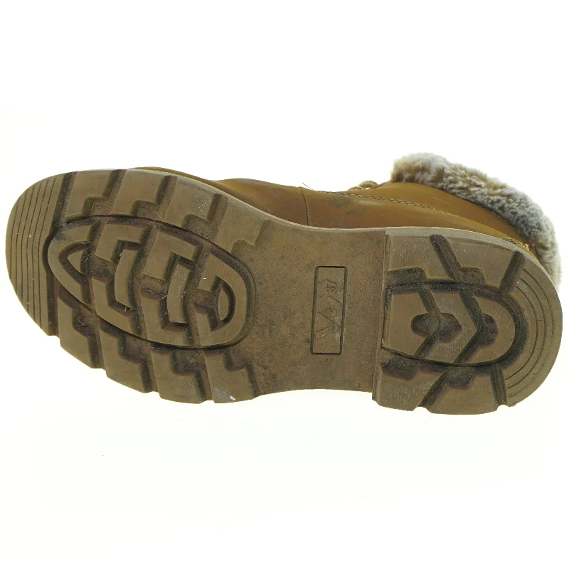 Brune vinterstøvler med foer (str. 37)