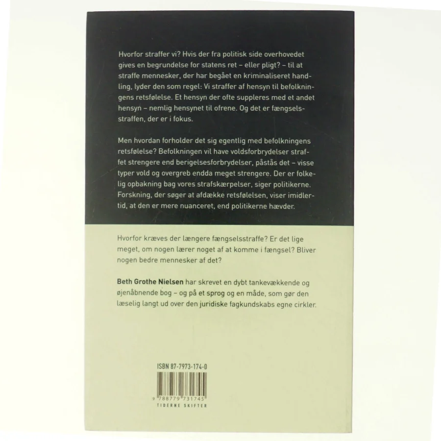 Straf af Beth Grothe Nielsen (Bog)