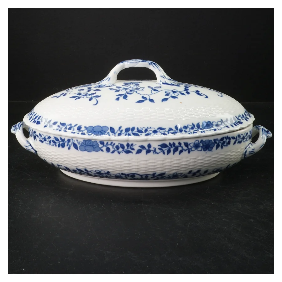 Oval porcelænsfad med låg (str. 26x17 cm)