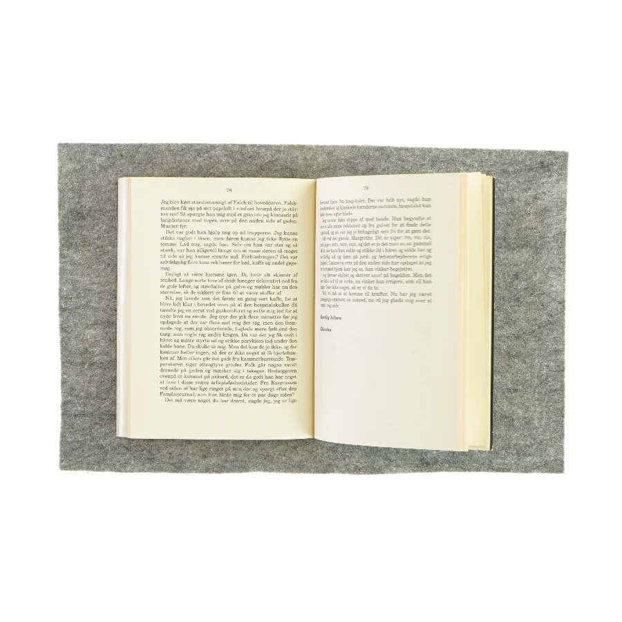 Vi lever - vist? af John Nehm (Bog)