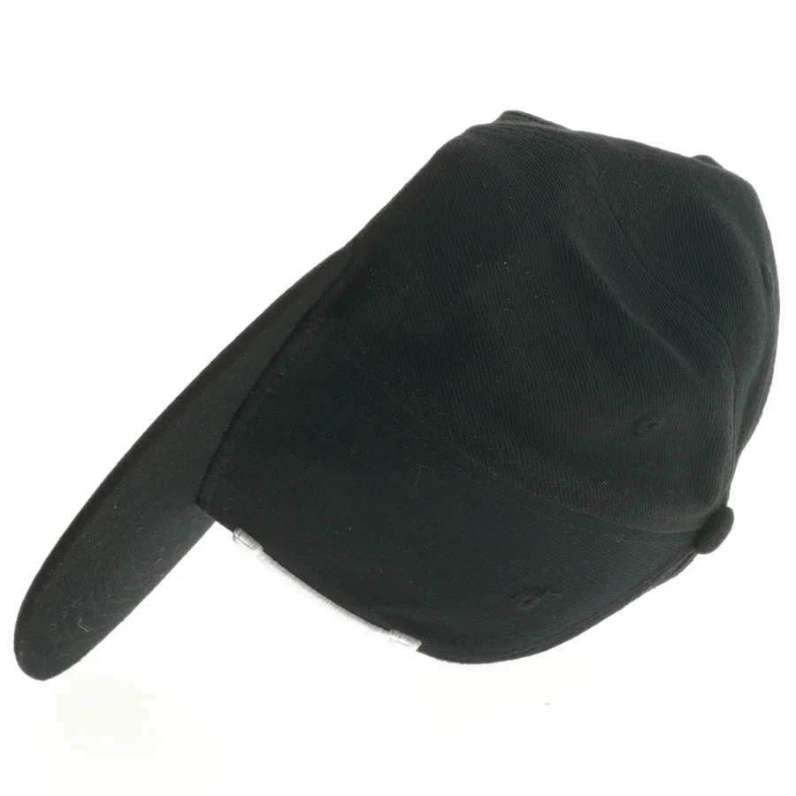 Sort snapback kasket (str. 12)