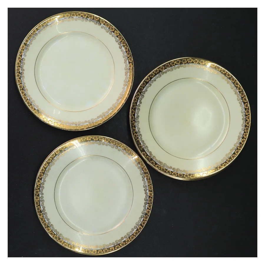 Porcelænstallerkener med guldkant fra KPM (str. Ø 15 cm)