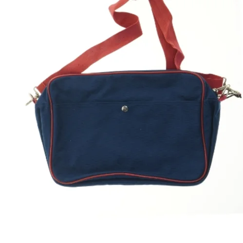 Eastpak skuldertaske fra Eastpak (str. 44,5x28 cm)