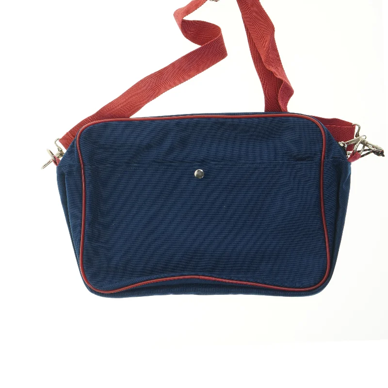 Eastpak skuldertaske fra Eastpak (str. 44,5x28 cm)