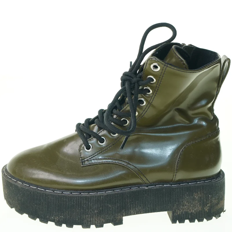 Støvler fra Divided (str. 39)