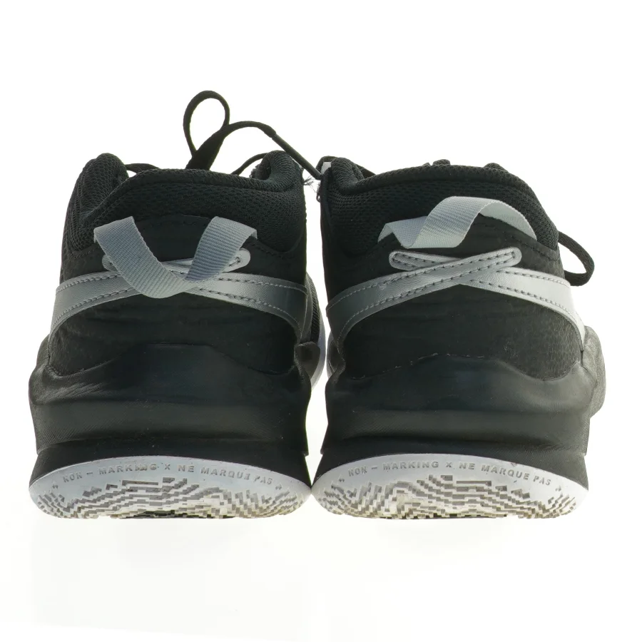 Nike basketballsko fra Nike