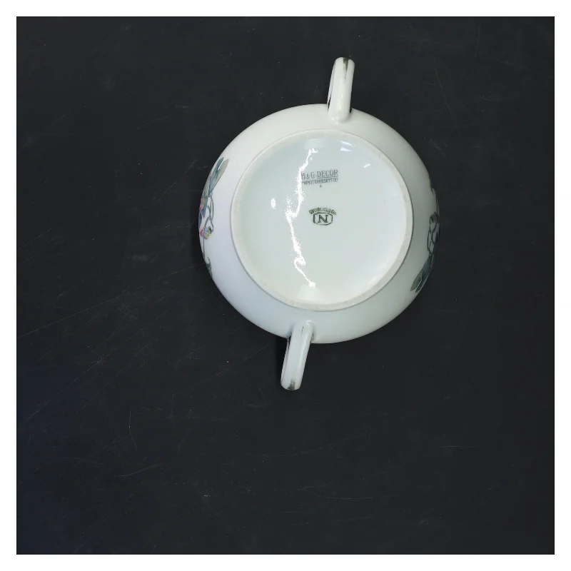 Porcelænsskål med håndtag og blomstermotiv fra B & G Decor (str. 16x7x11 cm)