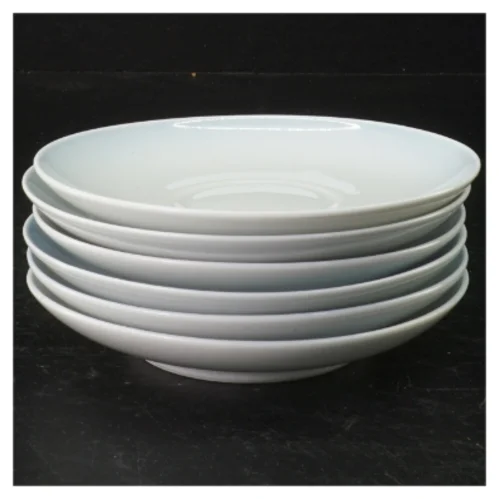 Porcelænskopper og tallerken fra B&G (str. Tallerkenen 14 cm i diameter. kro, 7 cm i diameter)