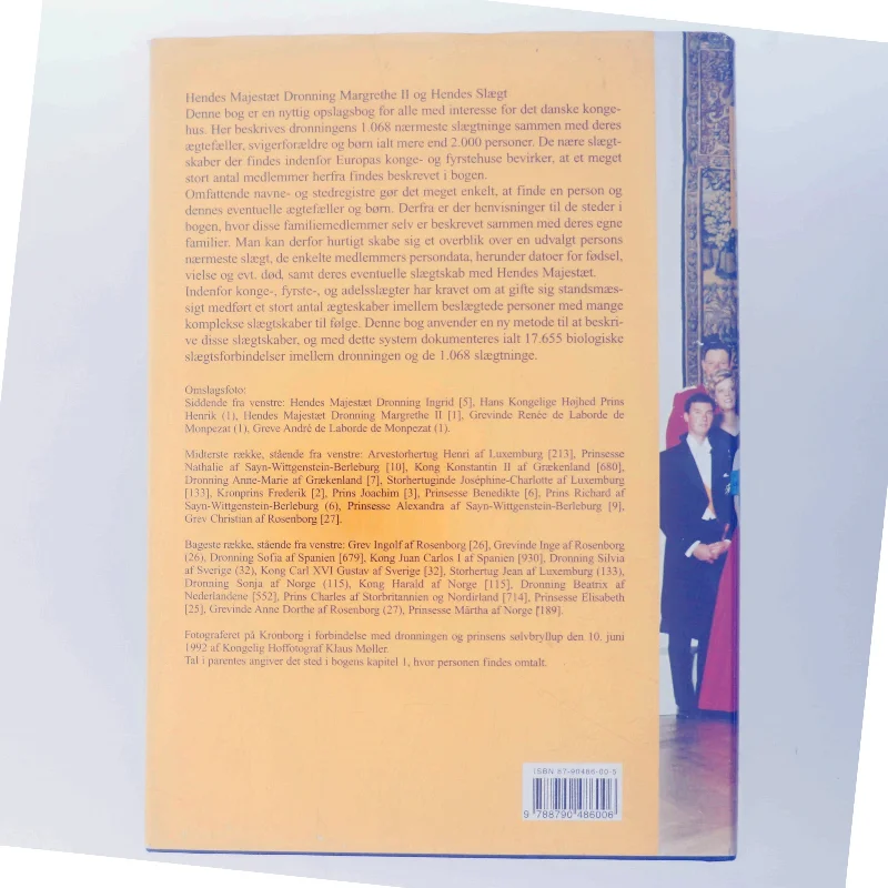 Hendes Majestæt dronning Margrethe II og hendes slægt af Knud Højrup (f. 1943) (Bog)