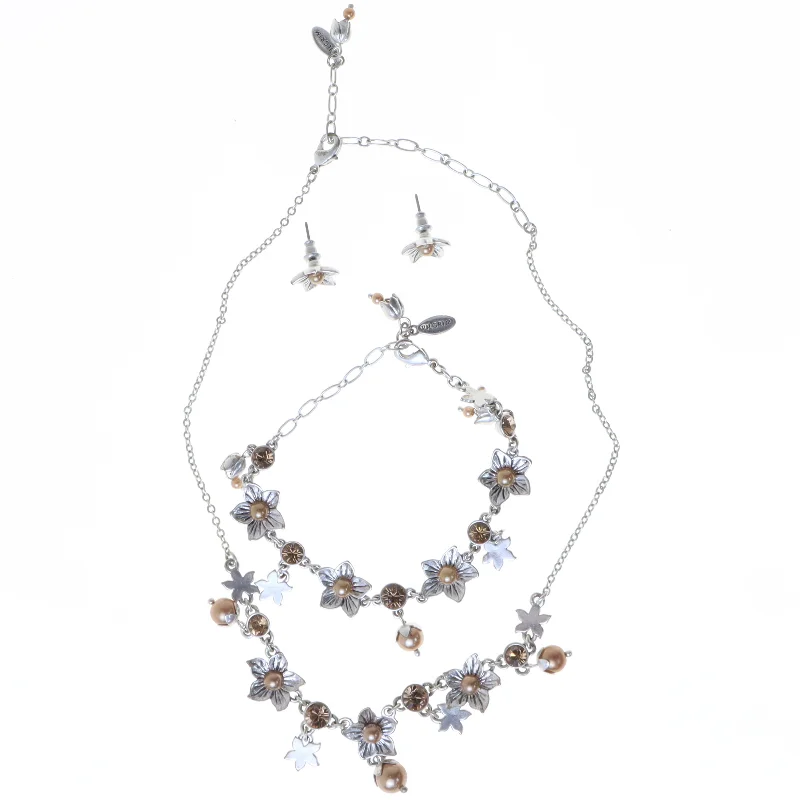 Blomsterhalskæde med matchende øreringe fra Pilgrim (str. 40 cm og 18 cm og 1 cm)