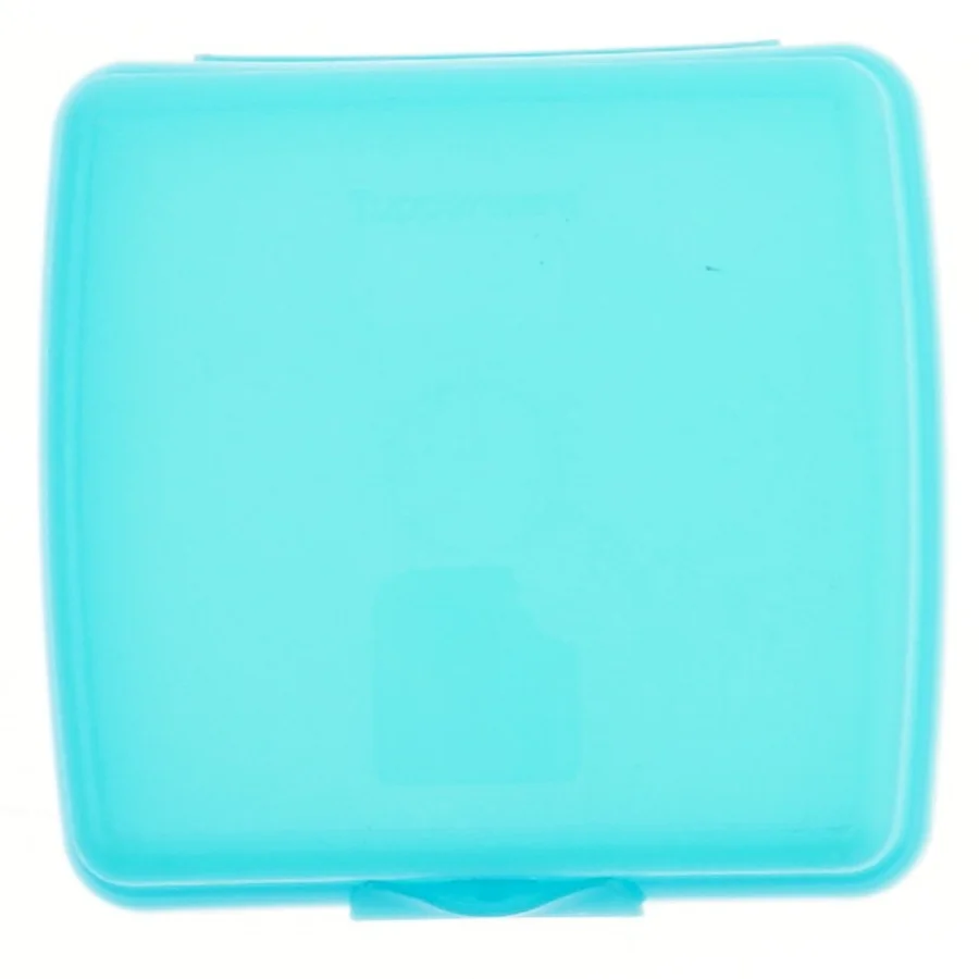 boks/madkasse  fra Tupperware (str. 14x13,5x5 cm)