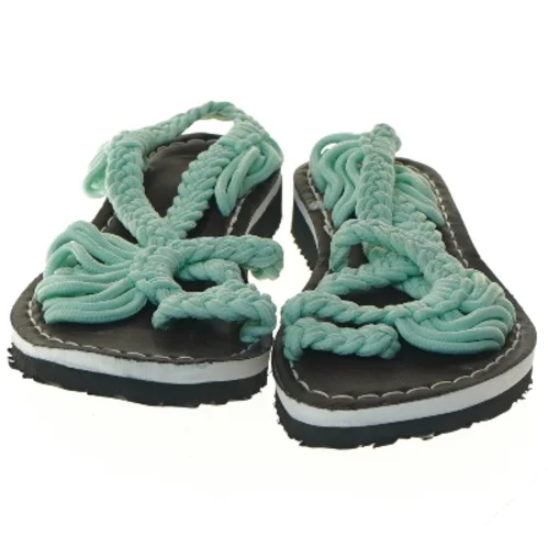 Grønne sandaler med flettet design (str. 25 cm)