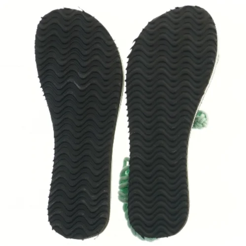 Grønne sandaler med flettet design (str. 25 cm)