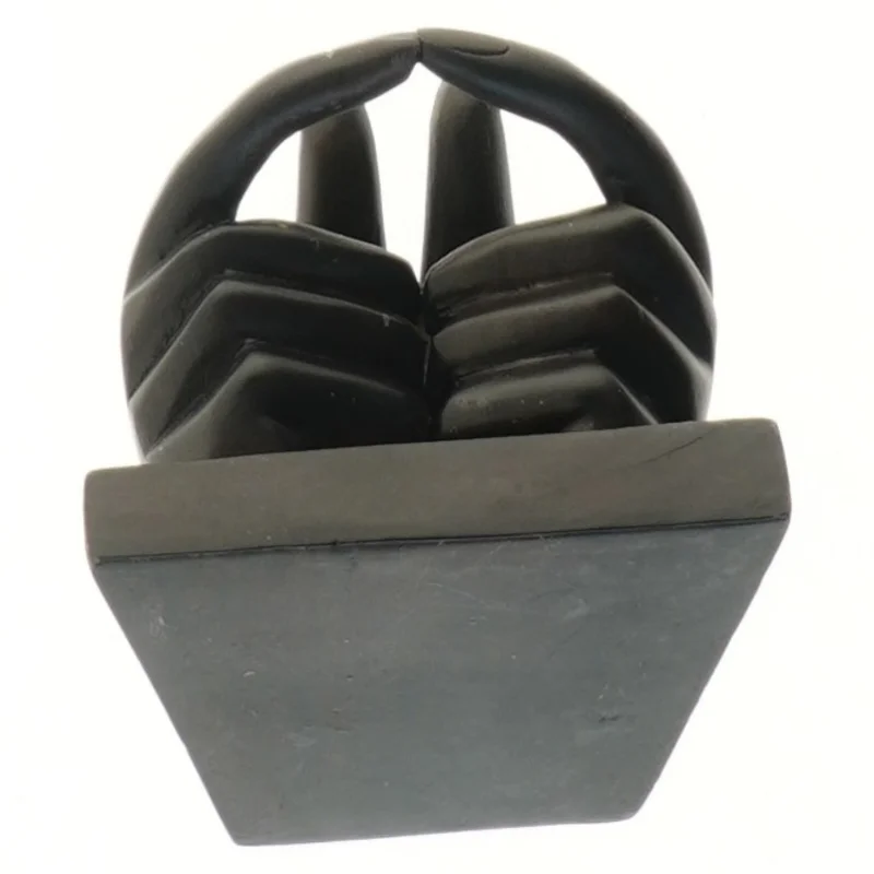 Dekorativ figur af hænder (str. 10x10 cm)