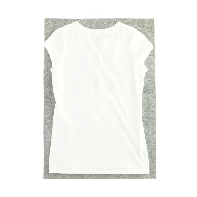 T shirt fra Levi's. (str. 14 år)