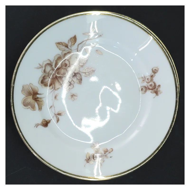 Porcelænstallerkener med blomstermotiv (str. Ø 15 cm)