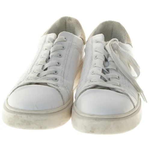 Hvide sneakers fra Stradivarius (str. 41 )