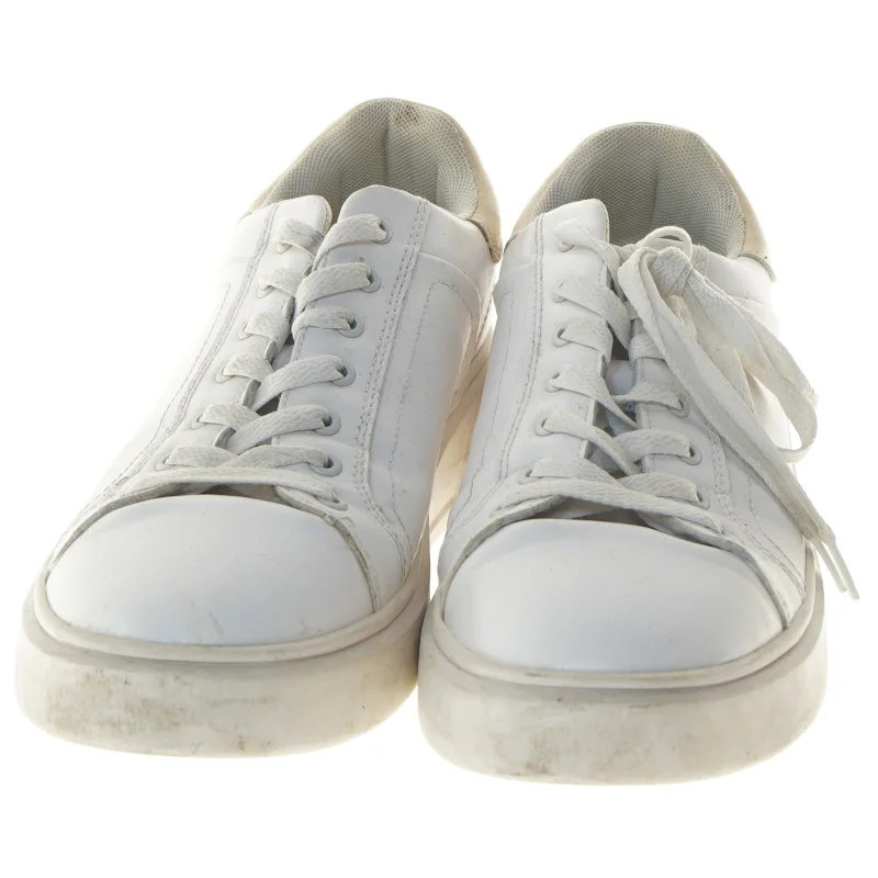 Hvide sneakers fra Stradivarius (str. 41 )