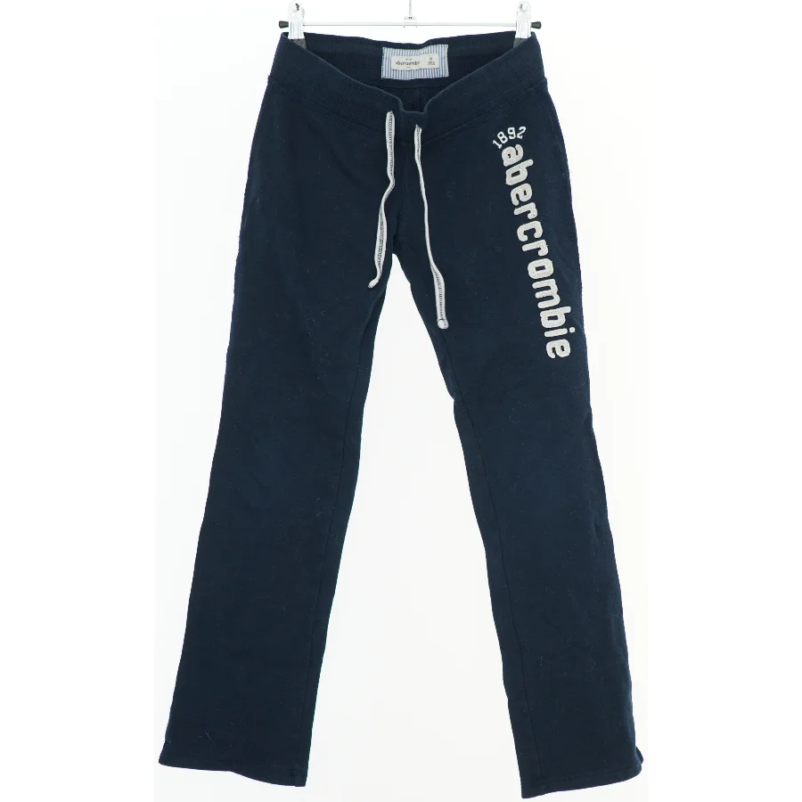 Abercrombie børnebukser fra Abercrombie (str. M)