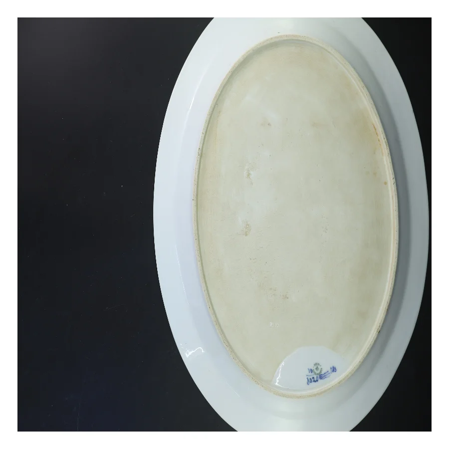 Porcelænsfad med blå blomst fra Royal Copenhagen (str. 38x49 cm)