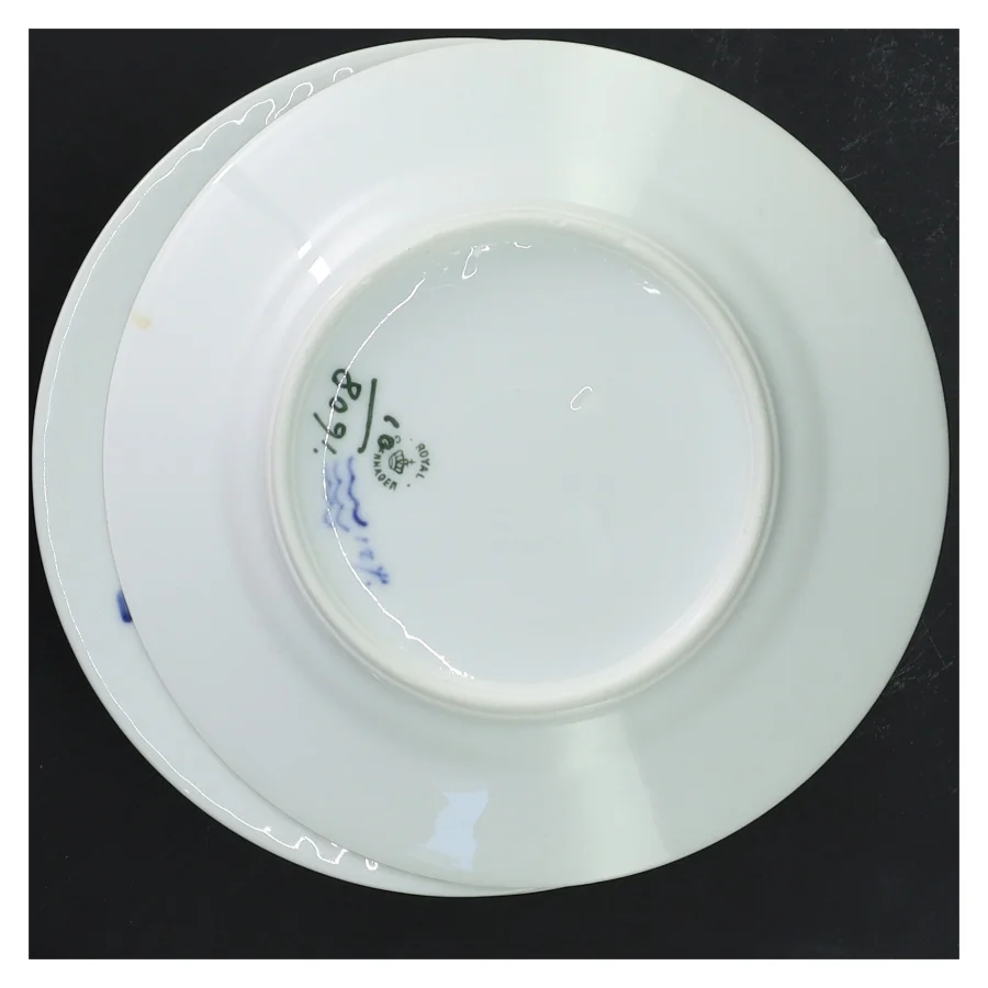 Sæt af 6 porcelæn tallerkener fra Royal Copenhagen, blå blomst (str. 6 stk Ø 14,5 cm)