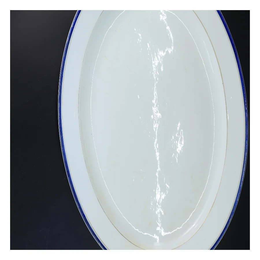 Stort hvidt serveringsfad (str. 41x55 cm)