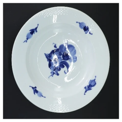 Porcelæn tallerkener med blå blomst 4 stk fra Royal Copenhagen (str. Ø 25,5 cm, 4 styk cm)