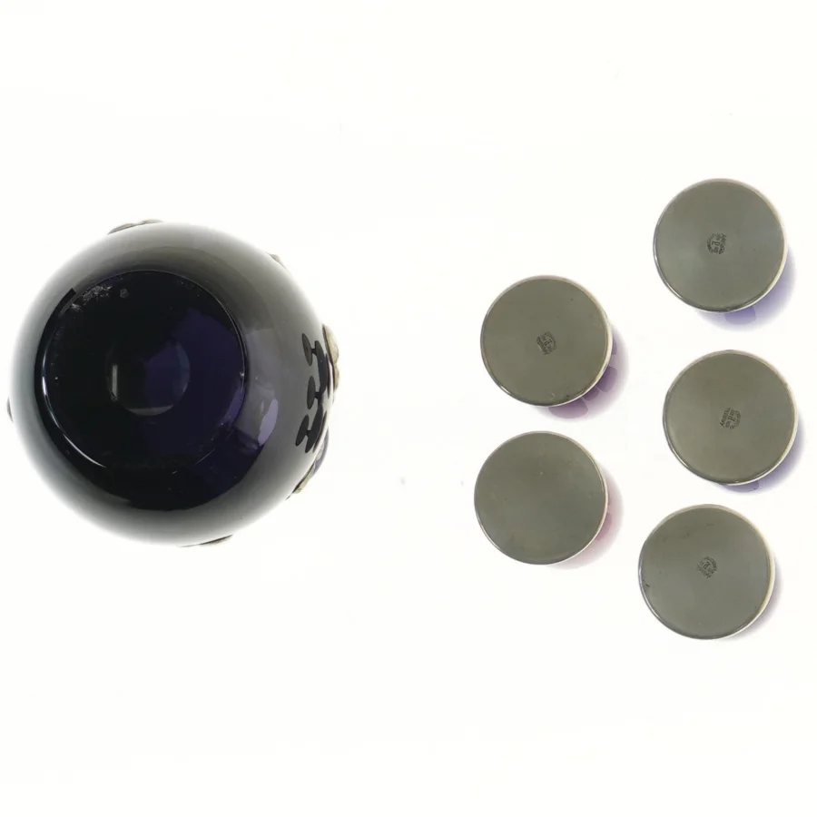 Glas karaffel med fem glas fra Arendal Kandestøber (str. 27 og 9 cm)