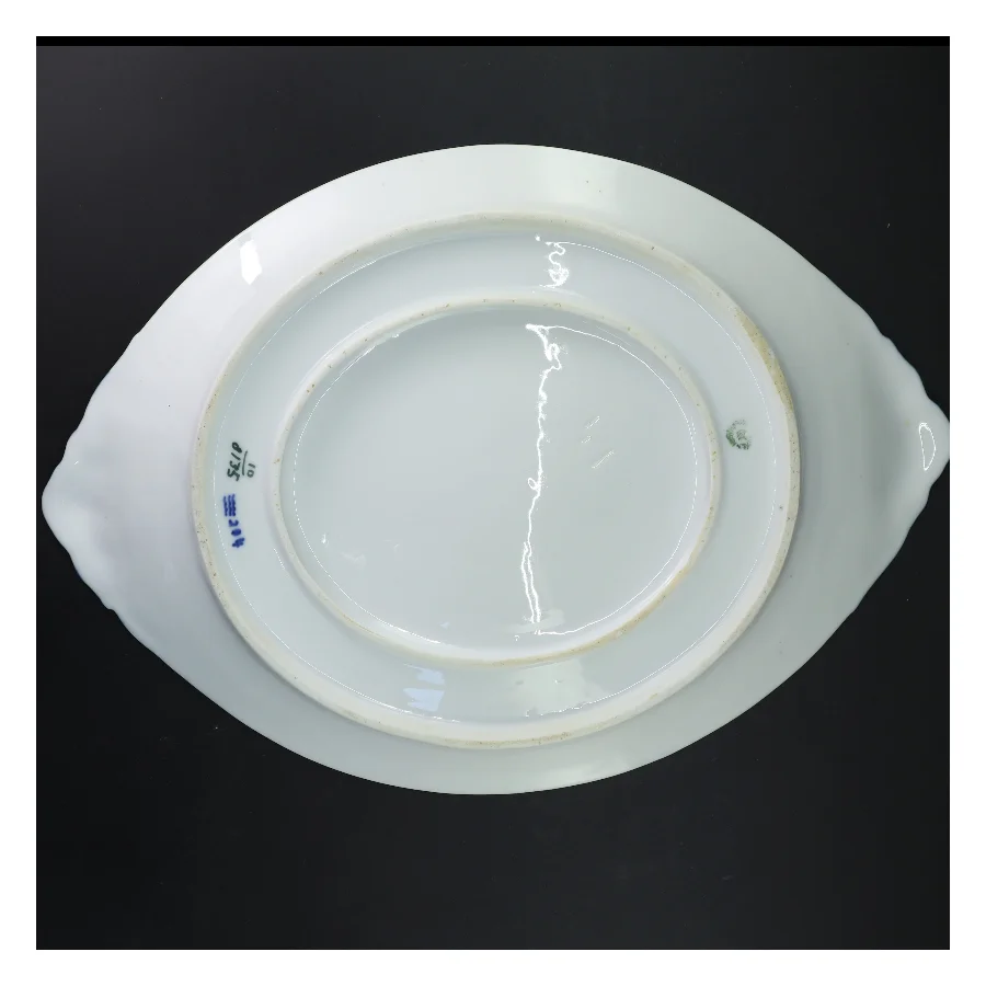 Porcelænsfad med blå blomst fra Royal Copenhagen (str. 46x28,5 cm)