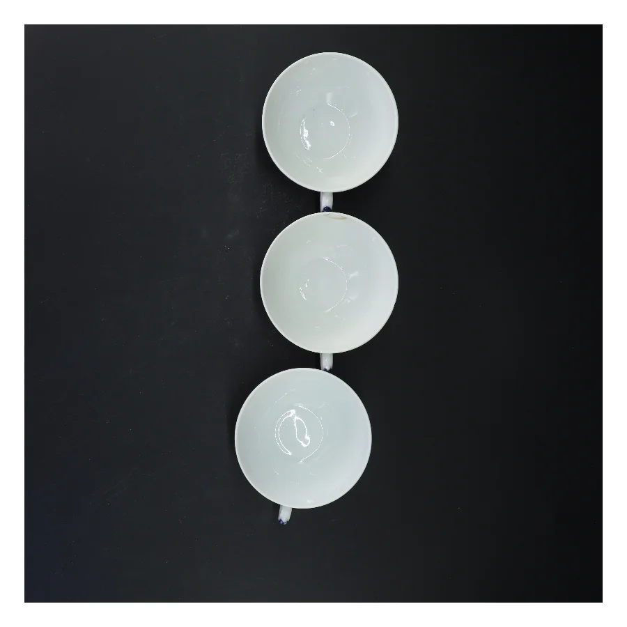 Kaffekopper med blå blomst fra Royal Copenhagen (str. 3 styk, ø 10 cm)