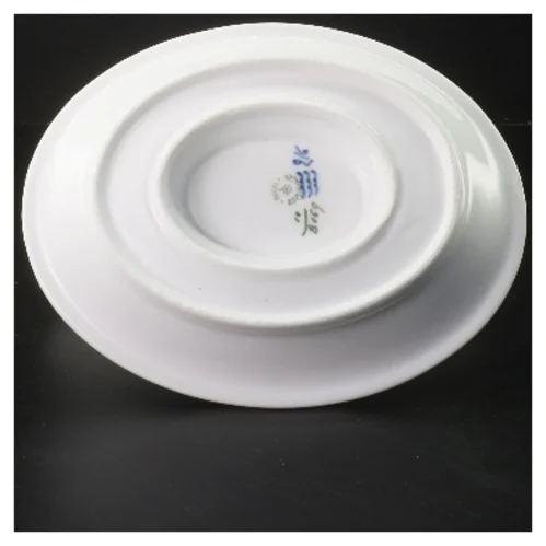 Hvid porcelæn sovsekande med blåt blomst fra Royal Copenhagen (str. 21 cm)