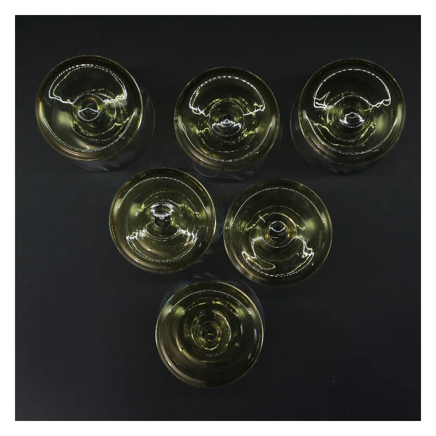 Sæt af 6 glas dessertskåle (str. 6 stk Ø 10 cm længde 9 cm)