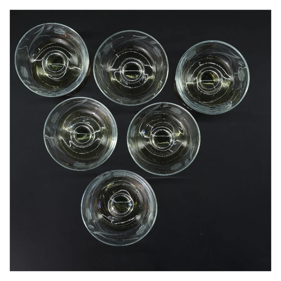 Sæt af 6 glas dessertskåle (str. 6 stk Ø 10 cm længde 9 cm)