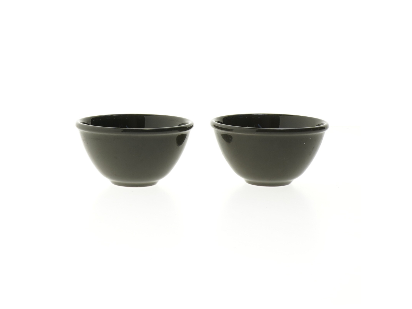 Sorte keramik skåle 2 stk. (str. Ø. 10 cm. 2 styk)