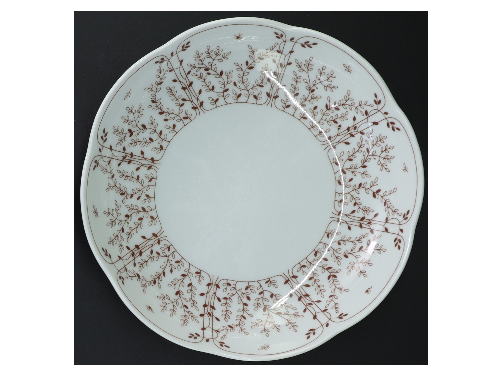 Rund porcelænsskål med blomstermønster fra Tirschenreuth (str. Ø 21 cm)
