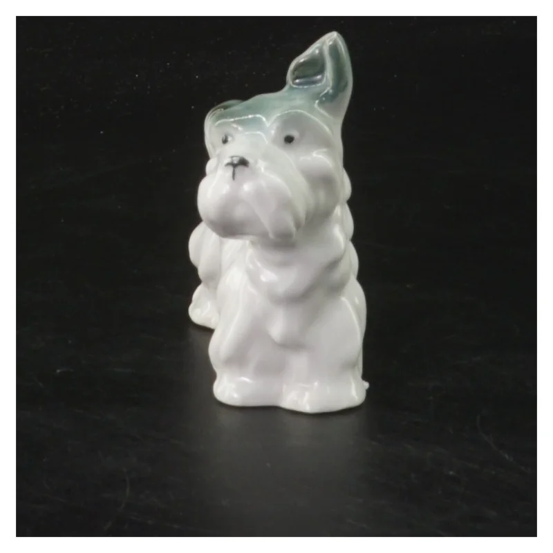Porcelænsfigur hund (str. 6 cm)