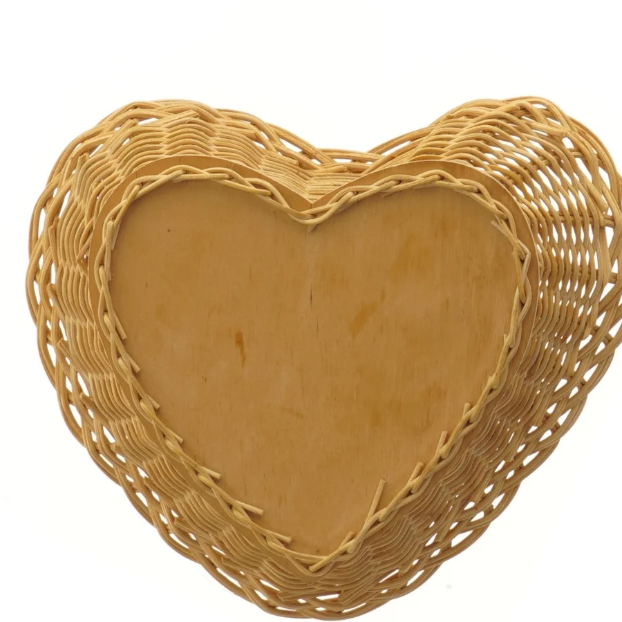 Hjerteformet flettekurv (str. Ø 22x7 cm)