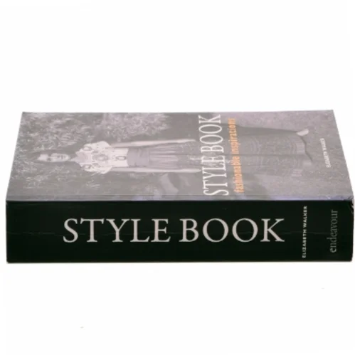 Style Book af Elizabeth Walker (Bog)