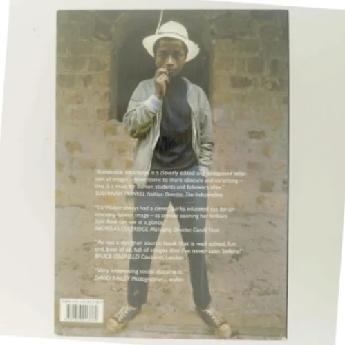 Style Book af Elizabeth Walker (Bog)