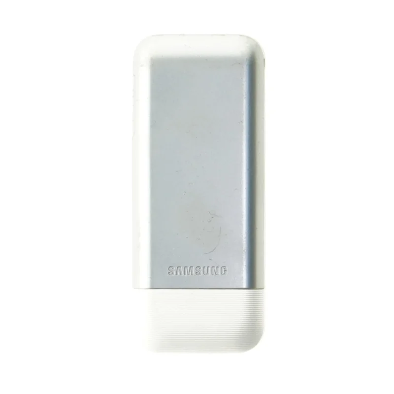 Samsung mobiltelefon med tastatur fra Samsung (str. 10,5x4,5 cm)