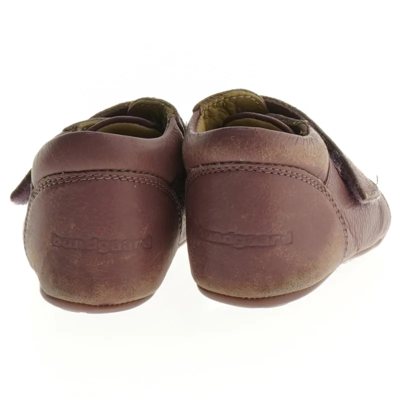 Børnesko fra Bundgaard (str. 20)