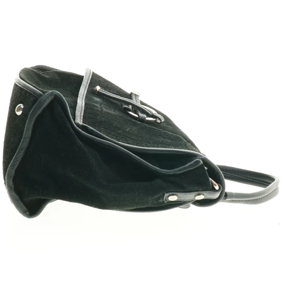 Sort skuldertaske (str. 30x21 cm)