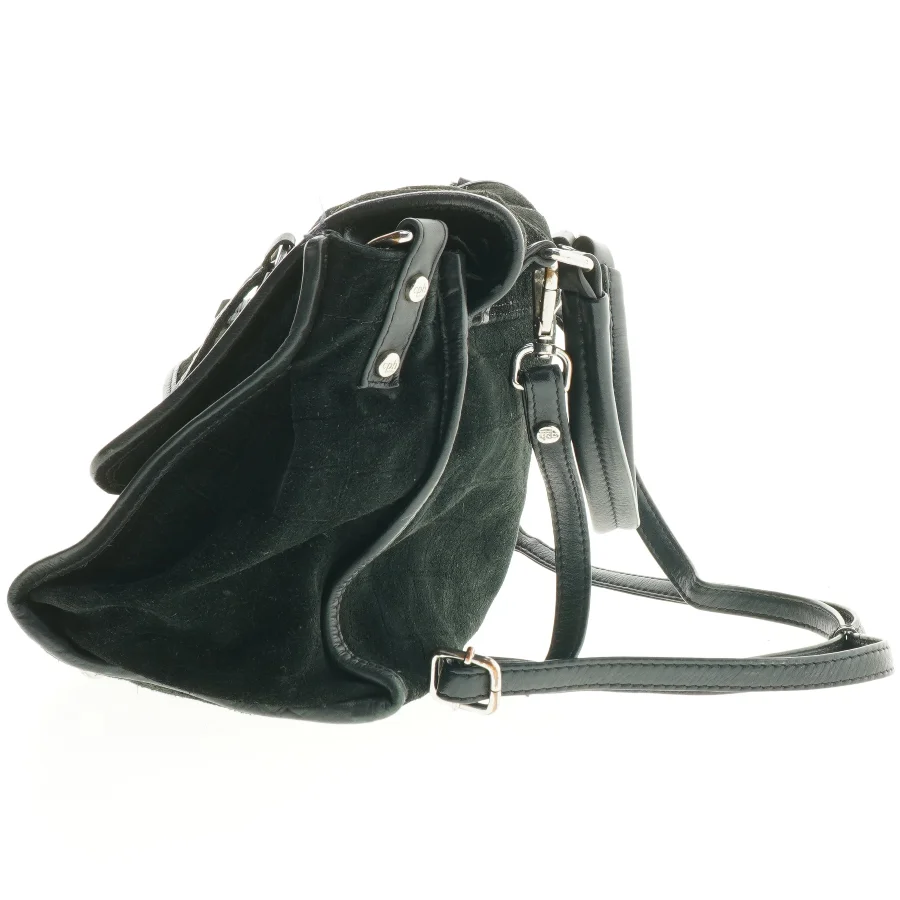 Sort skuldertaske (str. 30x21 cm)