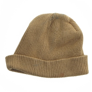 Børnehue i ribstrik fra Name It (str. 7-9 år 23x18 cm)