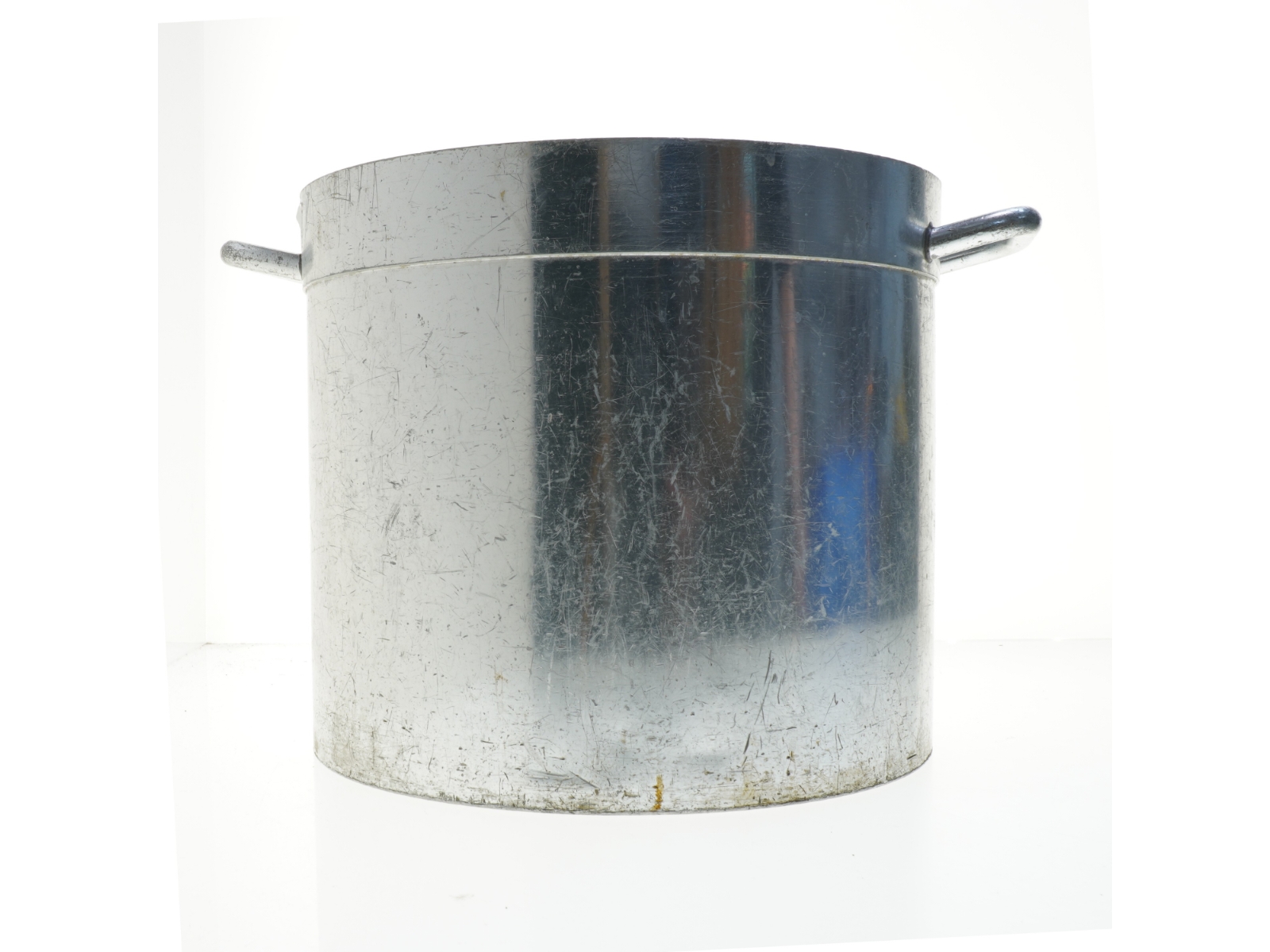 Stor gryde i aluminium (str. Ø. 33 cm. længde. 29 cm)