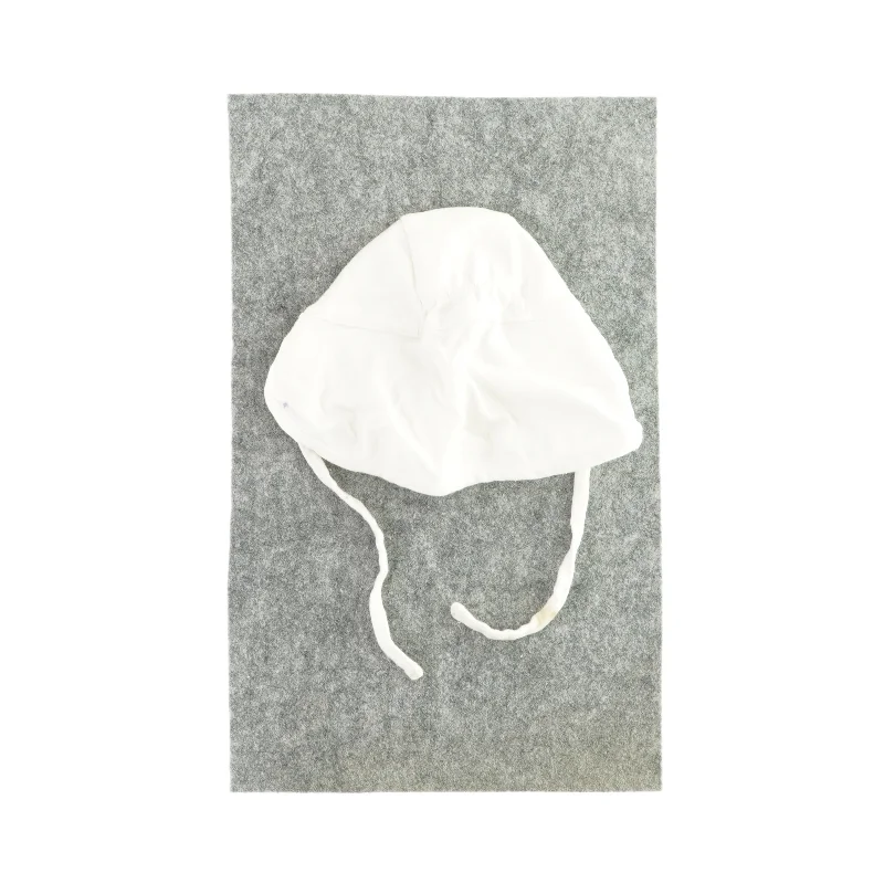 Baby hat (Str. 50/52) fra Ukendt (str. 50/52)
