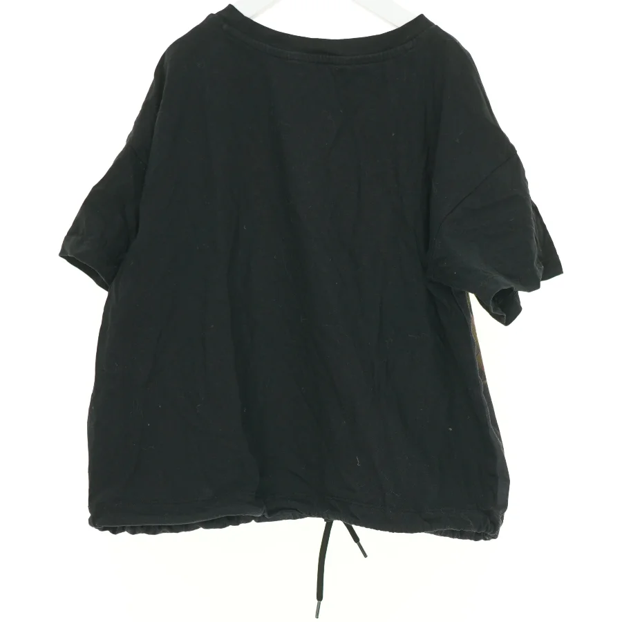 T-Shirt fra H&M (str. 152 cm)